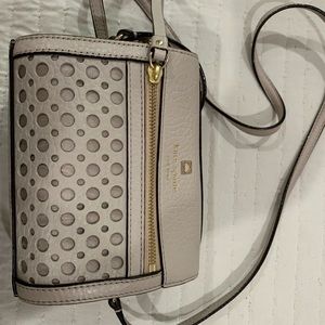Like new Kate Spade crossbody bag. Used once.